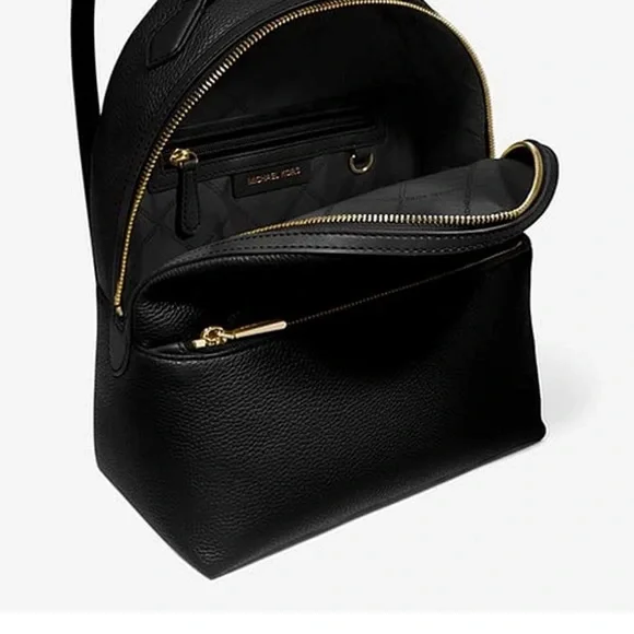 Michael Kors Womens Valerie Medium Logo Backpack 30F2G9VB2B 
Black
NWT - Picture 2 of 16